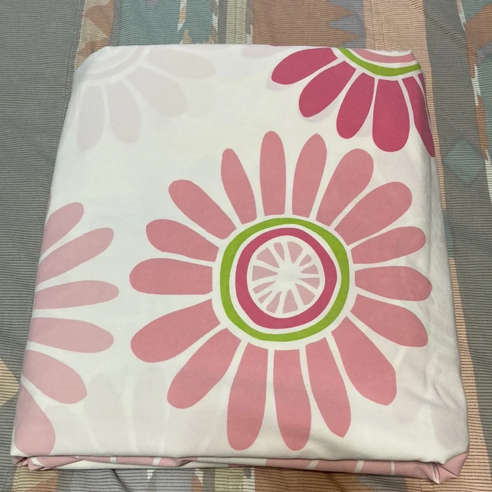 THE LAND OF NOD Pink Floral Duvet Cover Twin 68 x 89 inches